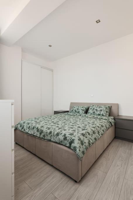 Ambassador Apartment Baia Mare Luaran gambar