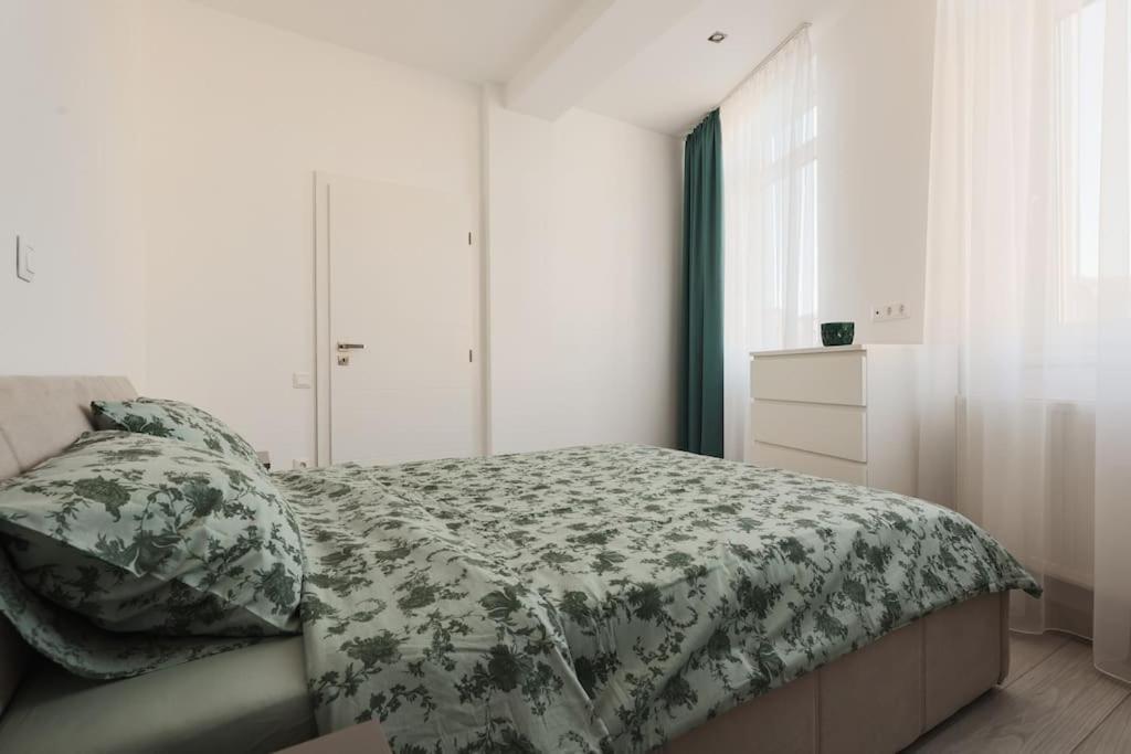 Ambassador Apartment Baia Mare Luaran gambar